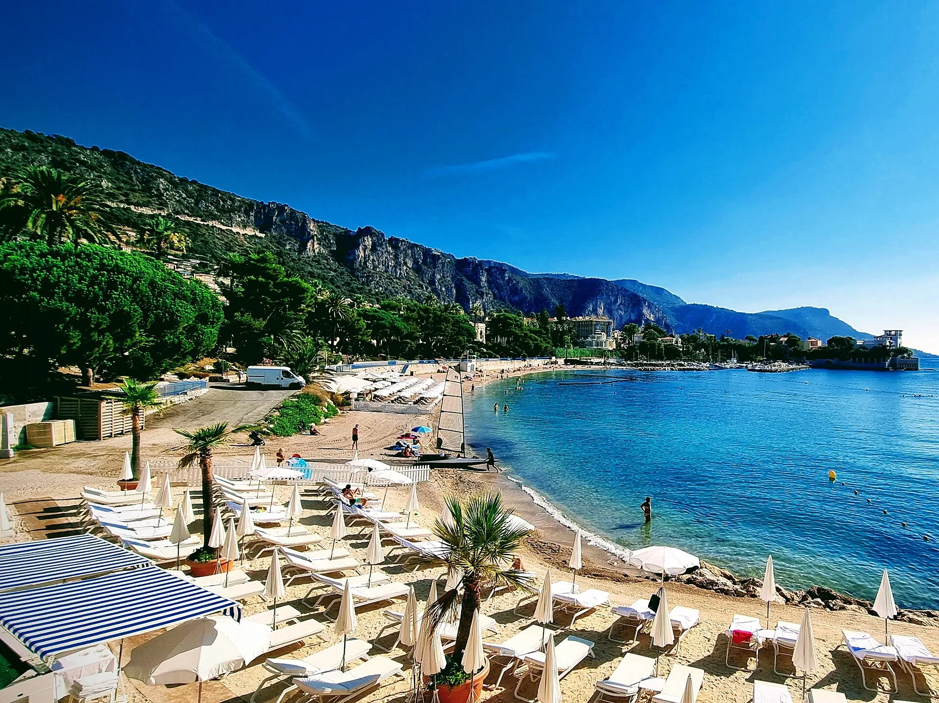 Beaulieu-sur-Mer et Villefranche-sur-Mer : la rade et la corniche